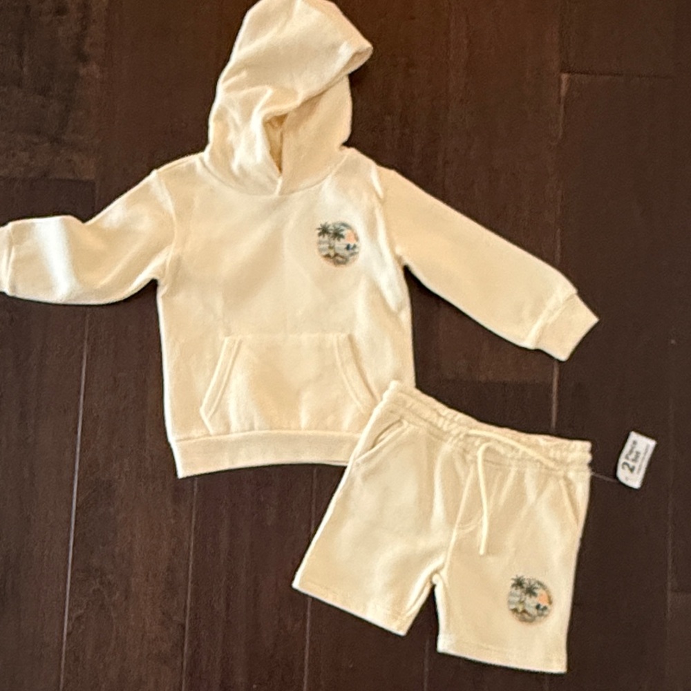 NWT Free Planet Toddler Boys Cream Hoodie and Shorts Set with Palm Tree Design